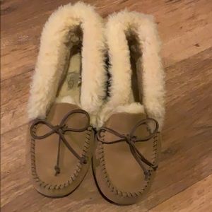 Women’s UGG Alena Slippers
